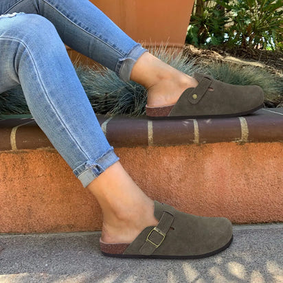 Velixir™ - Suede Leather Clogs